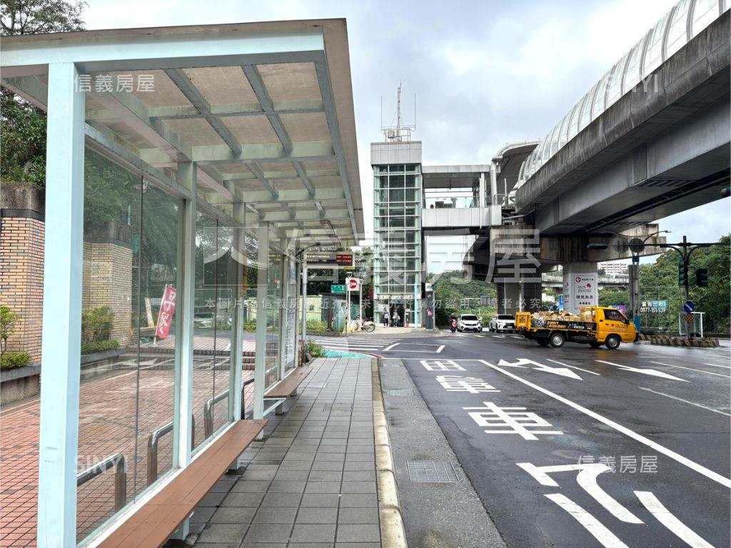 輕軌柔情成家三房房屋室內格局與周邊環境