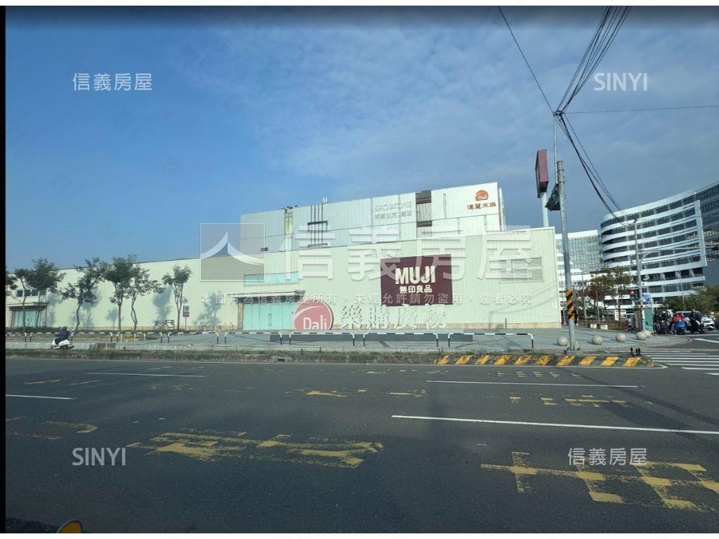 ♞岡山８７期旁土地房屋室內格局與周邊環境