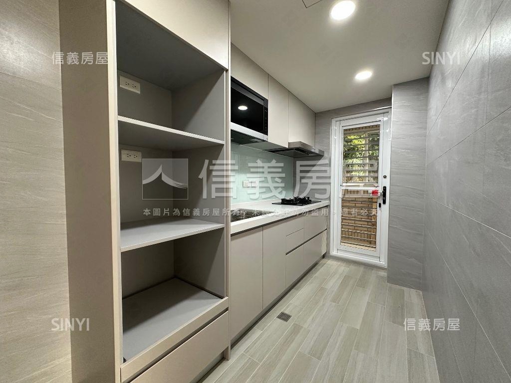 山清水秀精裝電梯三房房屋室內格局與周邊環境