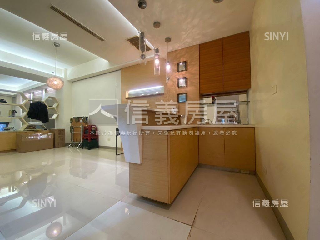 近中國醫震後庭院別墅房屋室內格局與周邊環境
