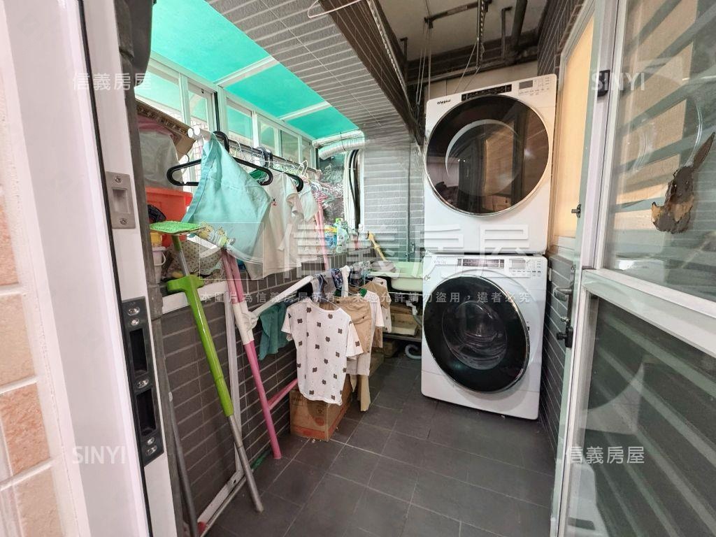 專任／忠孝高樓美景帶車位房屋室內格局與周邊環境
