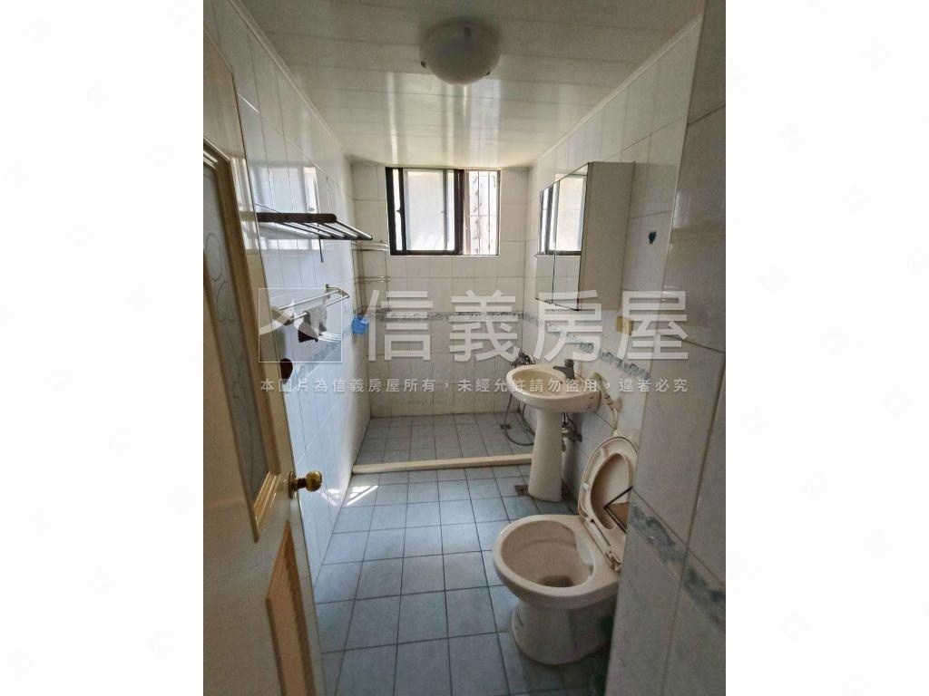 近文心崇德捷運站三房美寓房屋室內格局與周邊環境