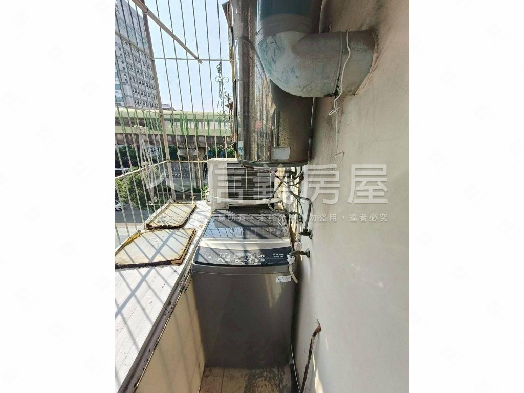 近文心崇德捷運站三房美寓房屋室內格局與周邊環境