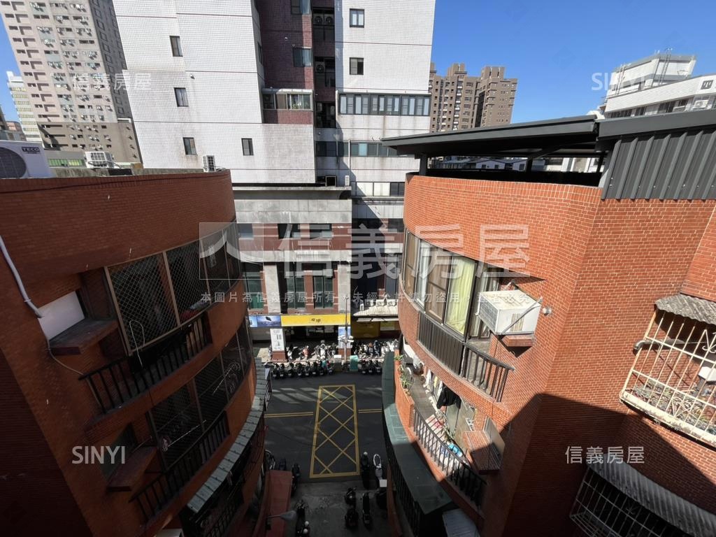 近文心崇德捷運站三房美寓房屋室內格局與周邊環境