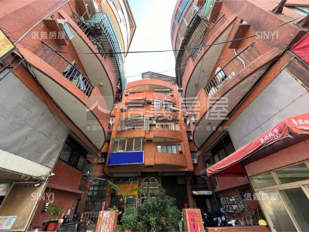 近文心崇德捷運站三房美寓房屋室內格局與周邊環境