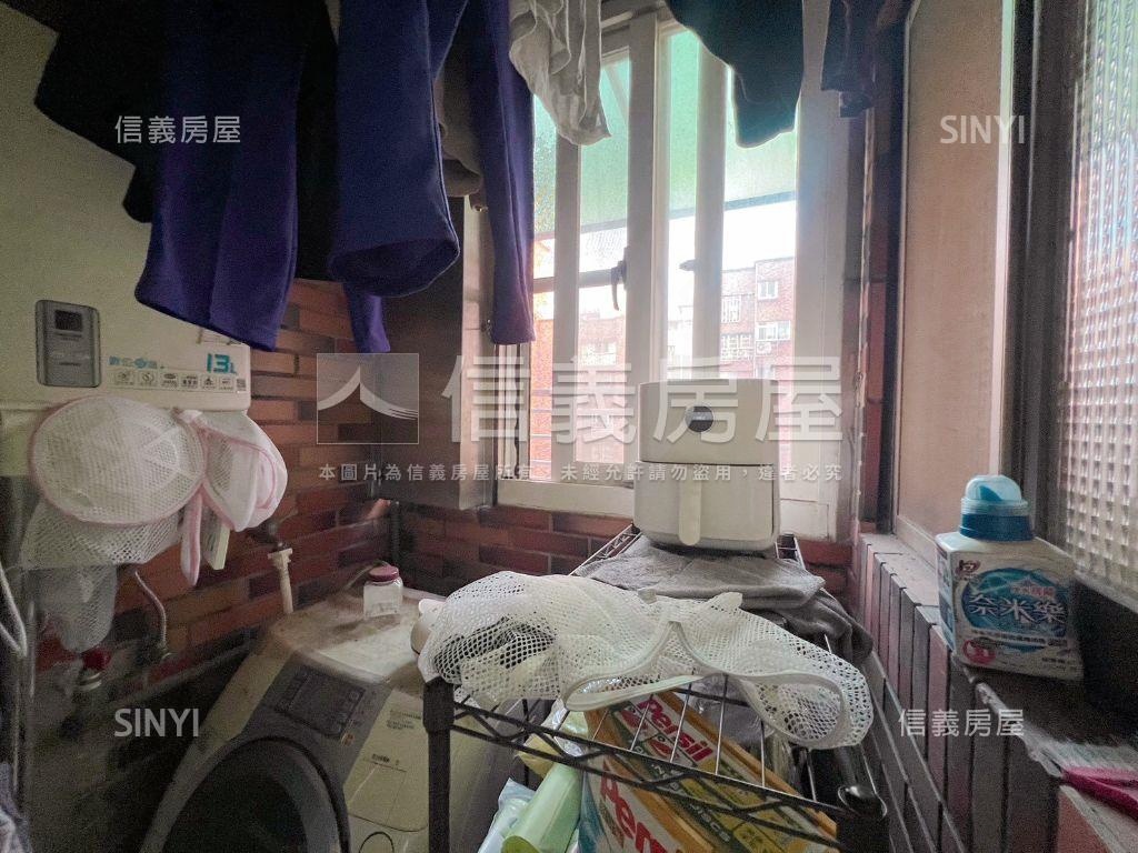 福德一路。高樓４房帶車位房屋室內格局與周邊環境