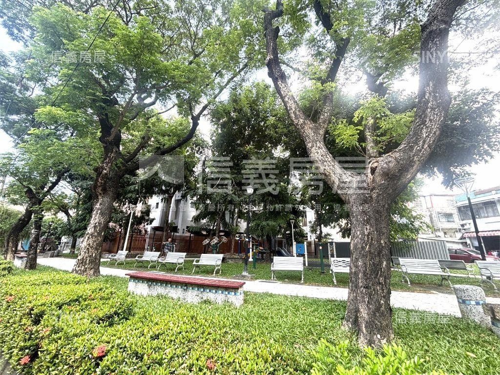 楠梓台積電輕屋齡三房平車房屋室內格局與周邊環境