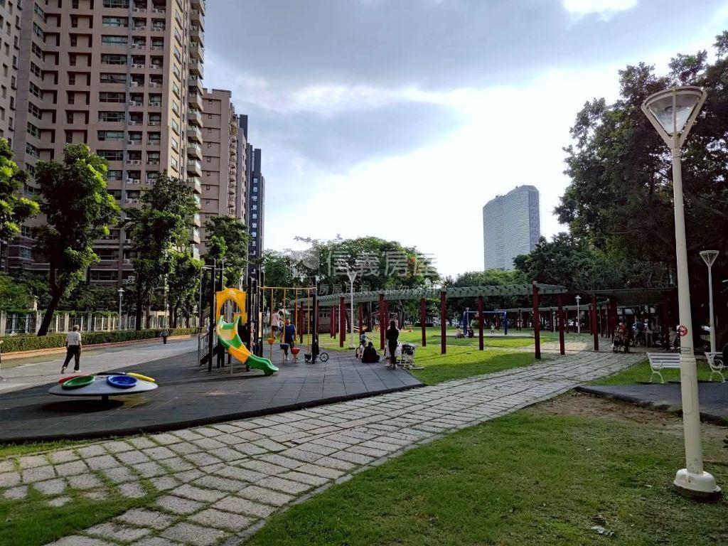 民權國小無夾層車庫美透房屋室內格局與周邊環境