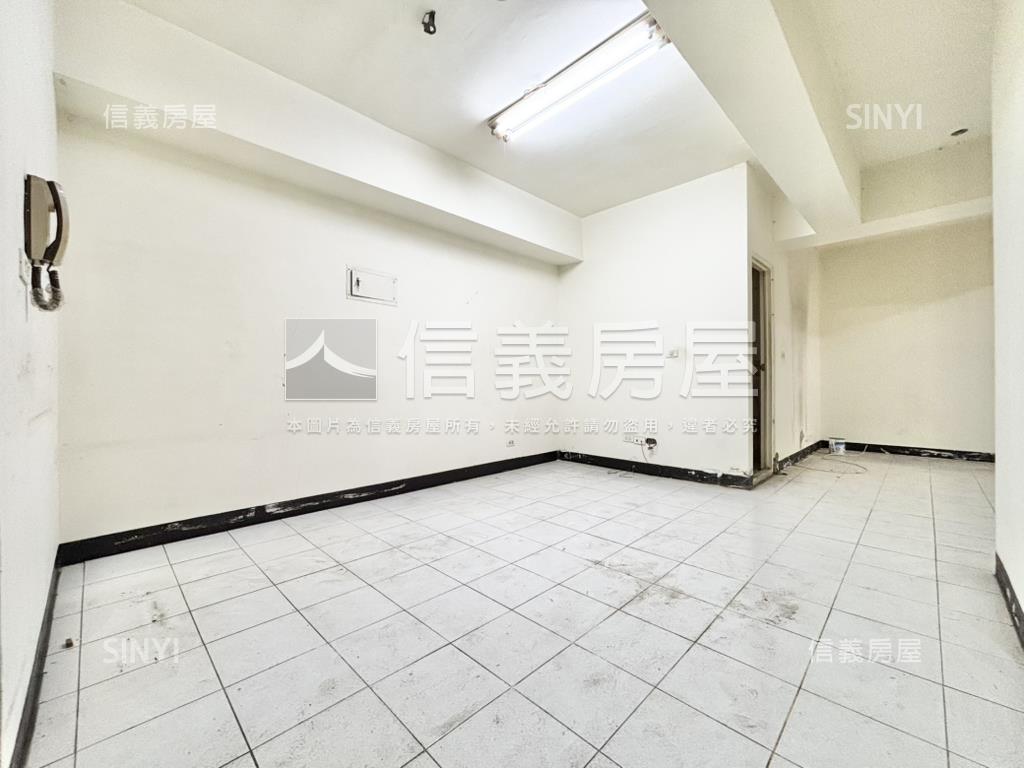 樹孝商圈低總價大空間三房房屋室內格局與周邊環境