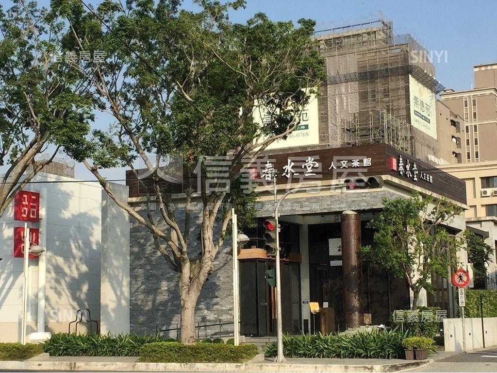 專任。近漢神百貨金店面房屋室內格局與周邊環境