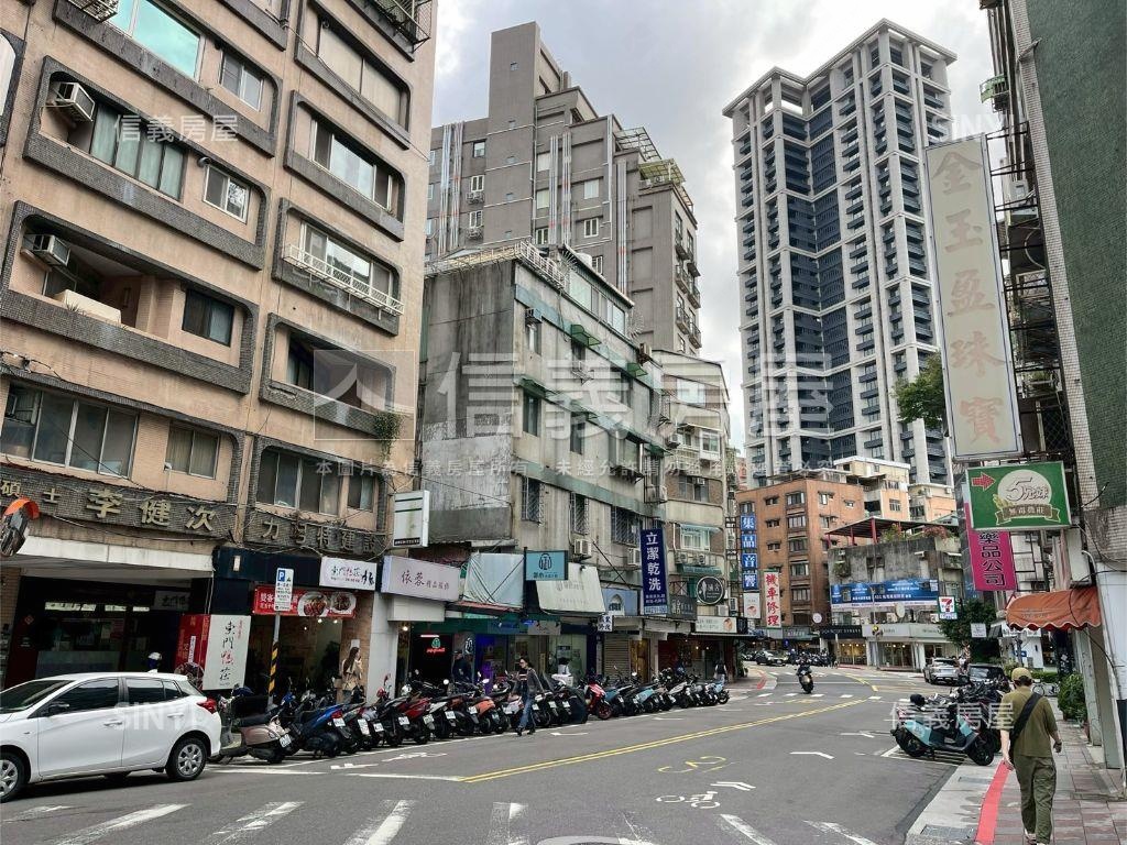 國泰仁愛朝南五房美廈房屋室內格局與周邊環境