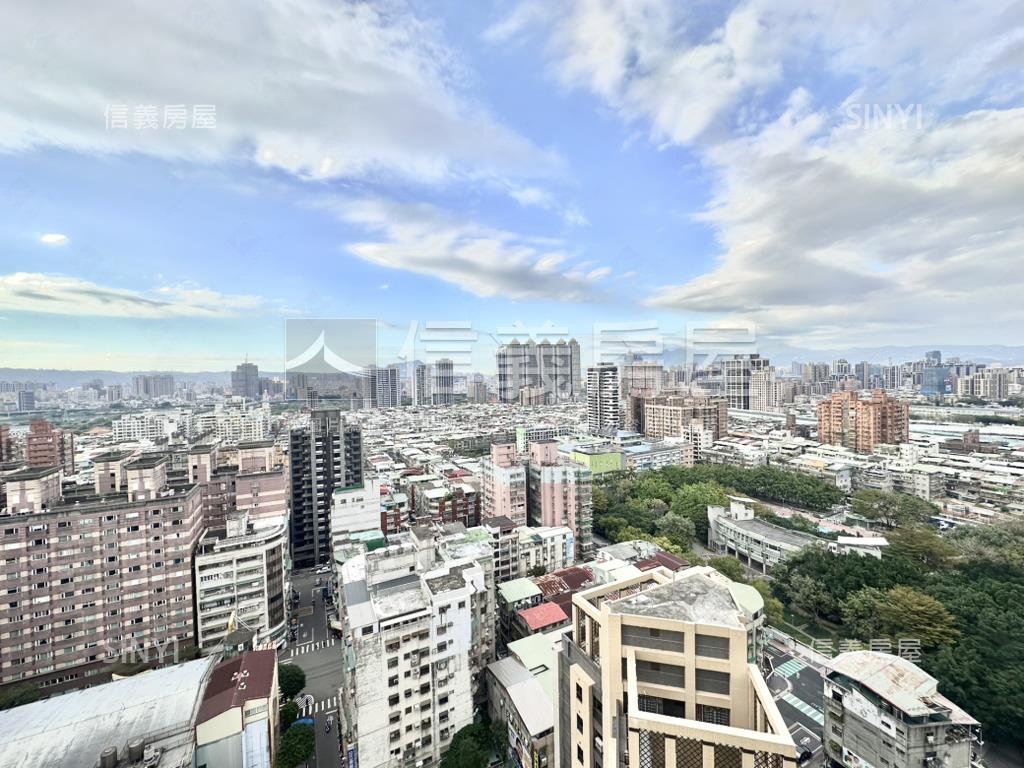 英倫公園面北景觀三房車位房屋室內格局與周邊環境