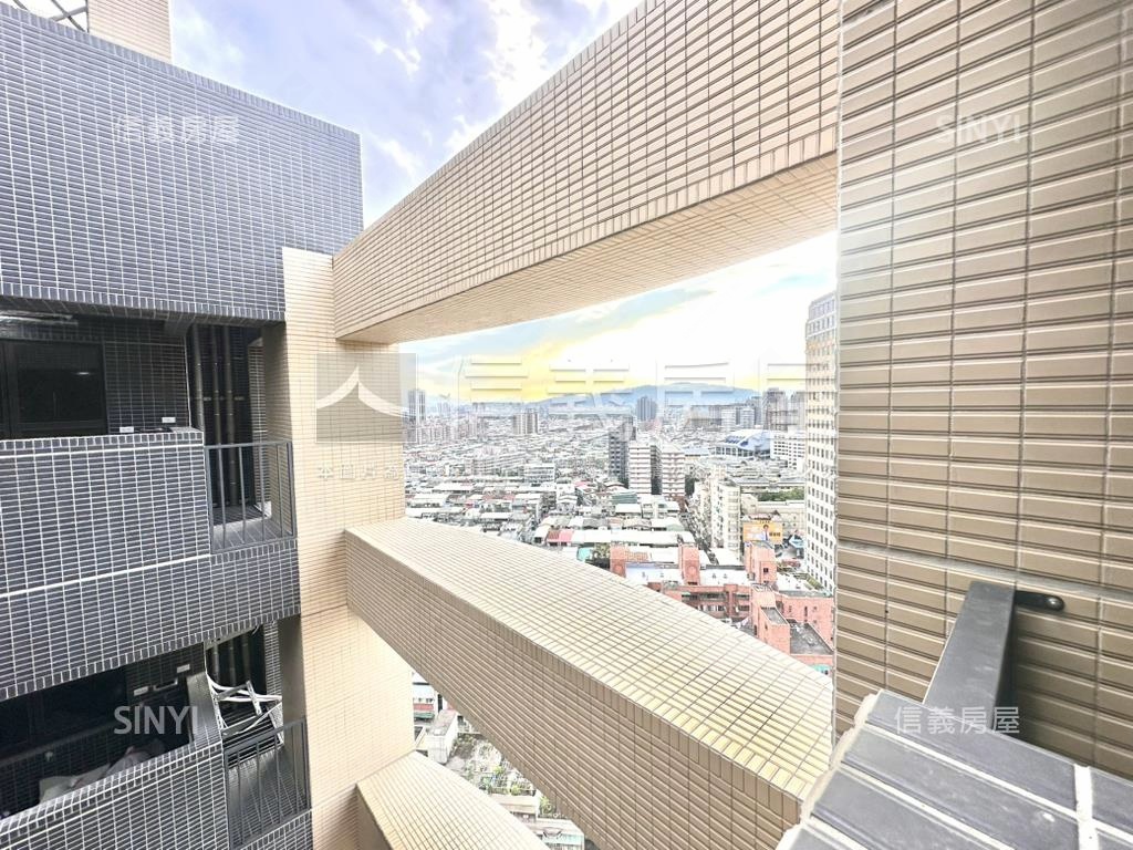 英倫公園面北景觀三房車位房屋室內格局與周邊環境