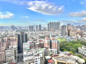 英倫公園面北景觀三房車位