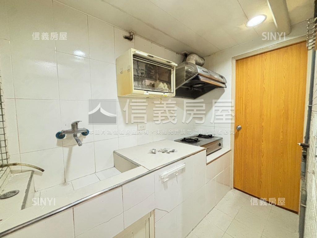 麗山學區稀有二樓房屋室內格局與周邊環境