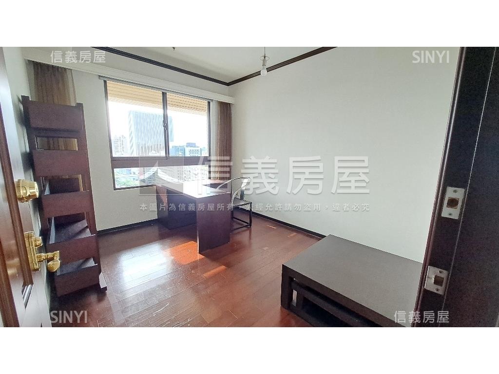專任～仁愛敦南高樓美景房屋室內格局與周邊環境