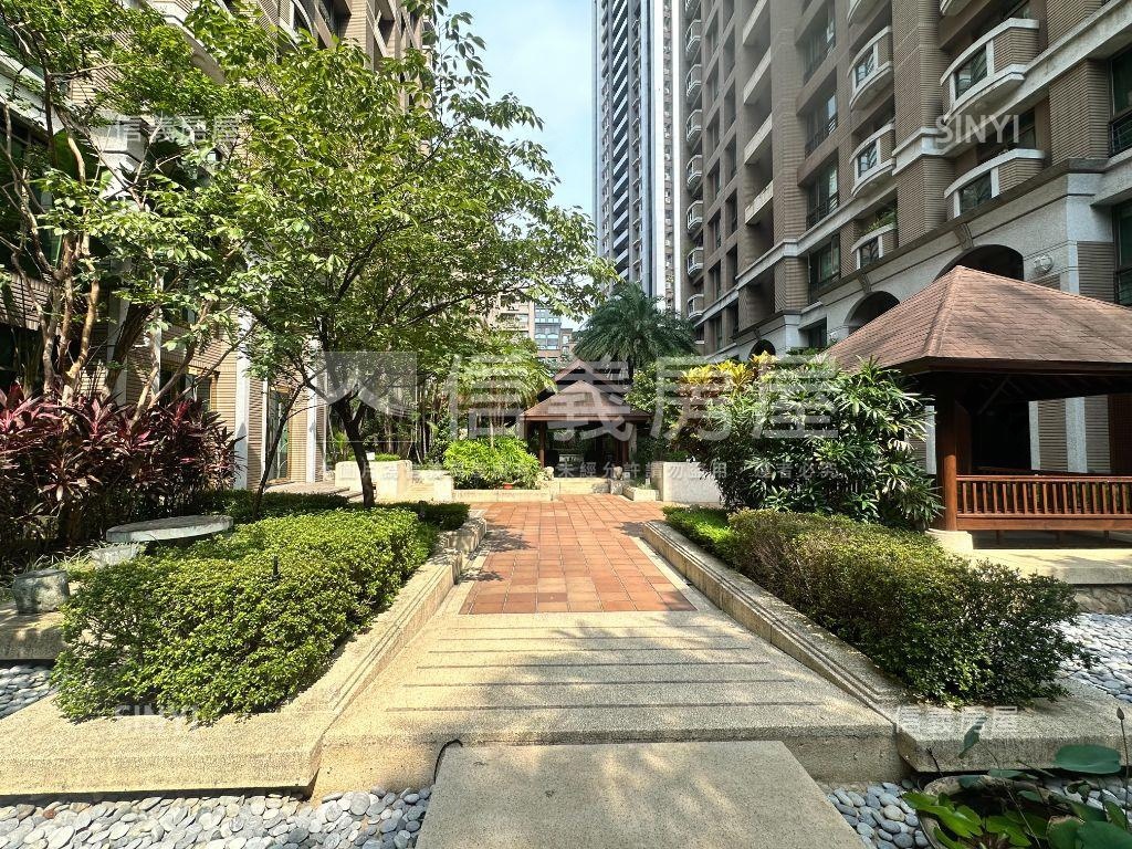 峇里森境逸居四房平面車位房屋室內格局與周邊環境