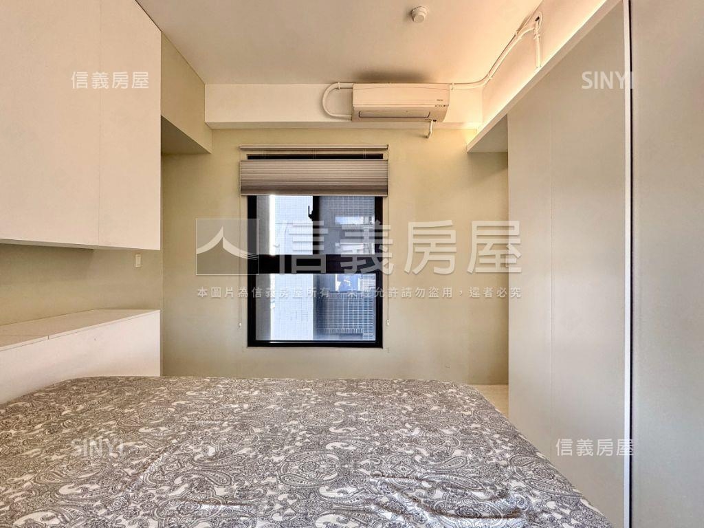 專任潤隆３房雙平車位可看房屋室內格局與周邊環境