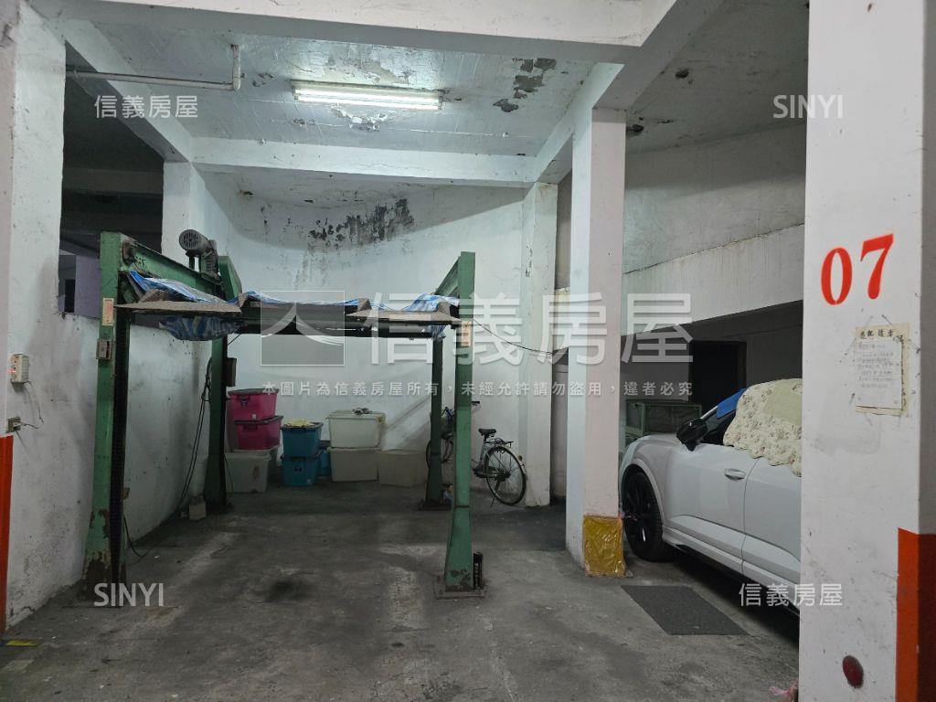 景美捷運四房車位房屋室內格局與周邊環境