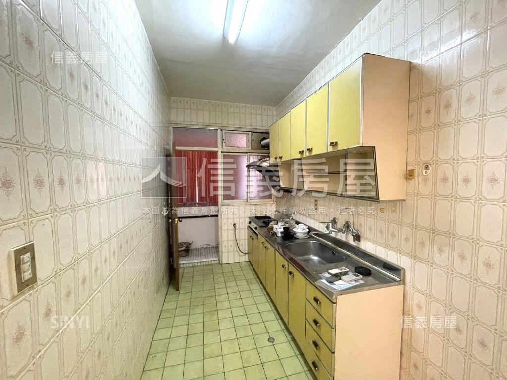 仁愛方正標格美屋房屋室內格局與周邊環境