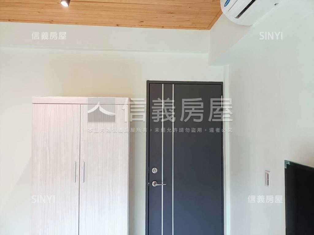 逢甲大學門口黃金透店房屋室內格局與周邊環境