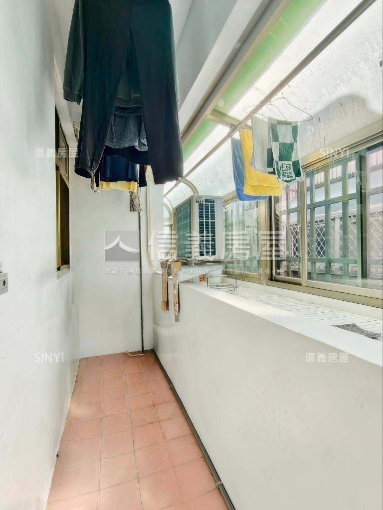 新莊街美３房附車位房屋室內格局與周邊環境