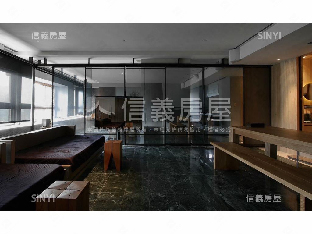 近捷運絕美山景ＴＩＤ金獎房屋室內格局與周邊環境