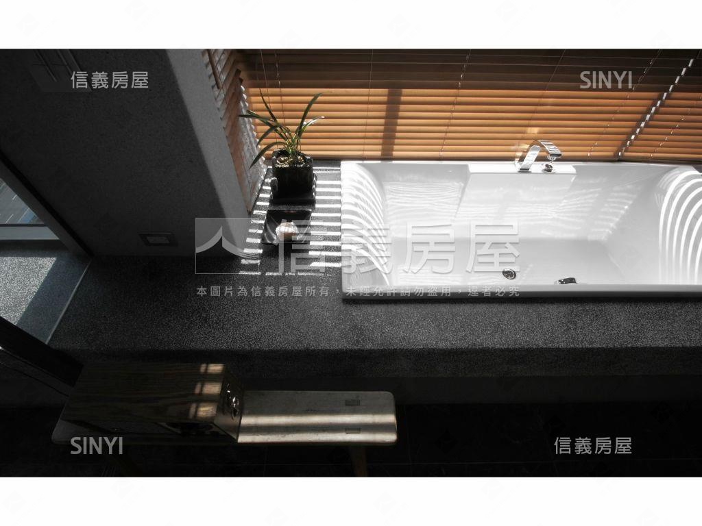近捷運絕美山景ＴＩＤ金獎房屋室內格局與周邊環境