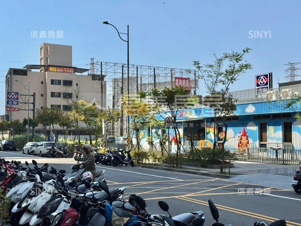 Ａ７君邑高樓邊間三房車位房屋室內格局與周邊環境