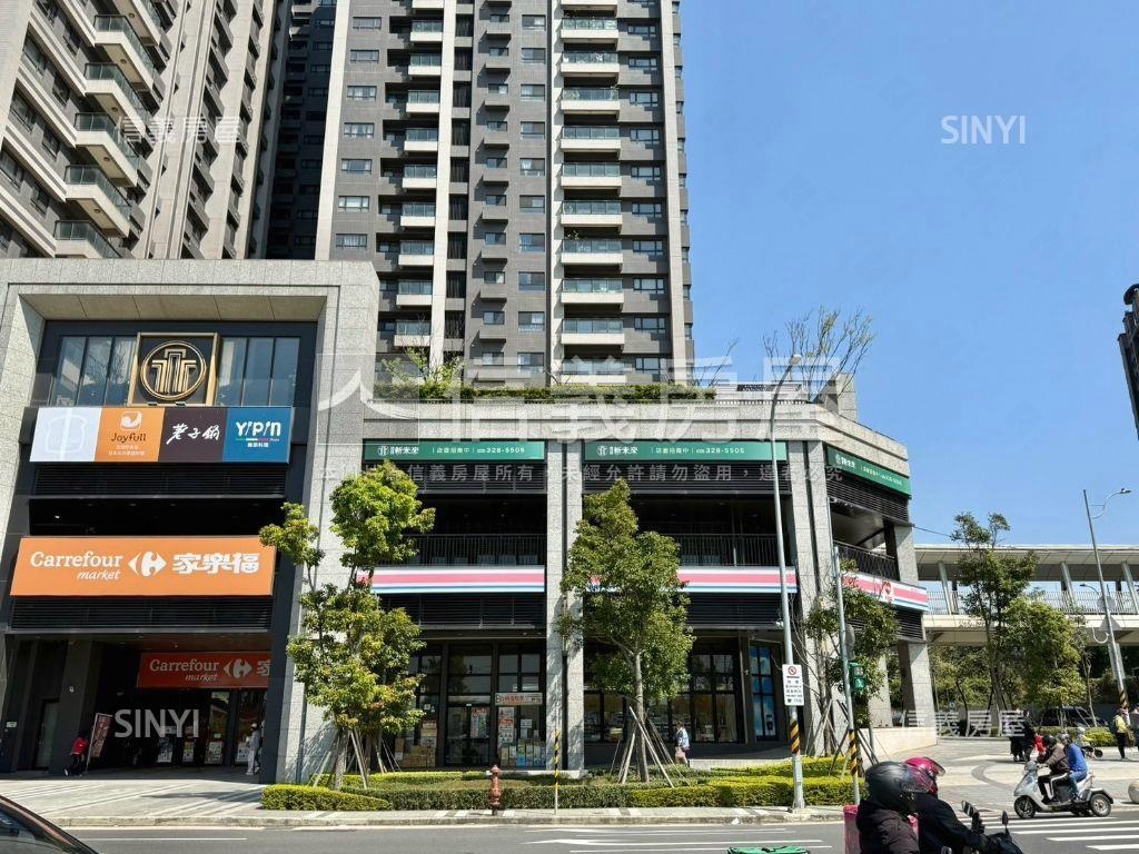 Ａ７君邑高樓邊間三房車位房屋室內格局與周邊環境