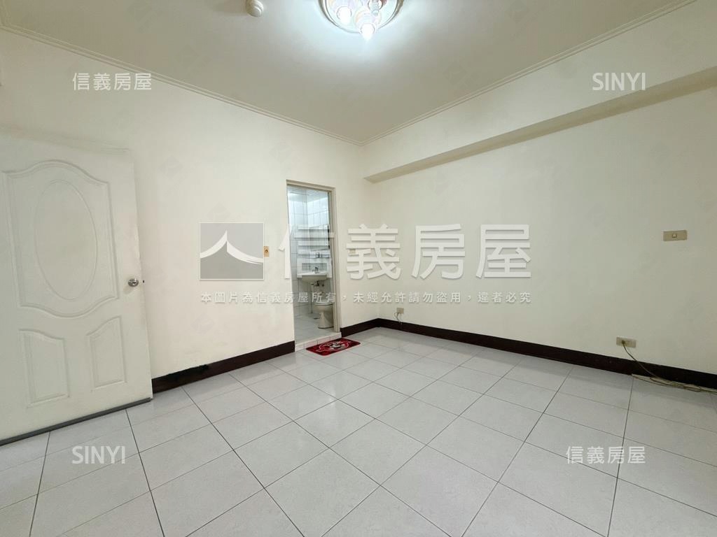 衛武營成家邊間三房房屋室內格局與周邊環境