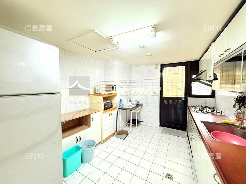 交大華廈四房房屋室內格局與周邊環境