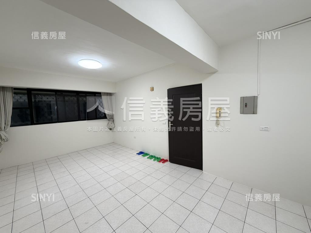 大觀園電梯三房頂樓大空間房屋室內格局與周邊環境