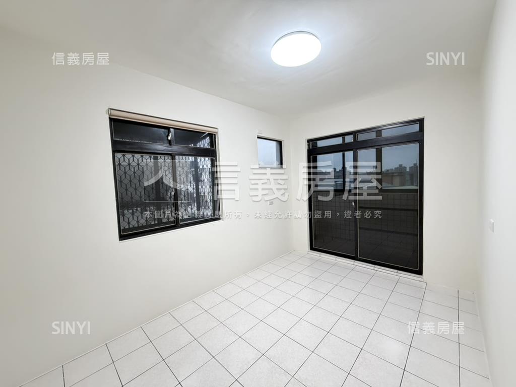 大觀園電梯三房頂樓大空間房屋室內格局與周邊環境