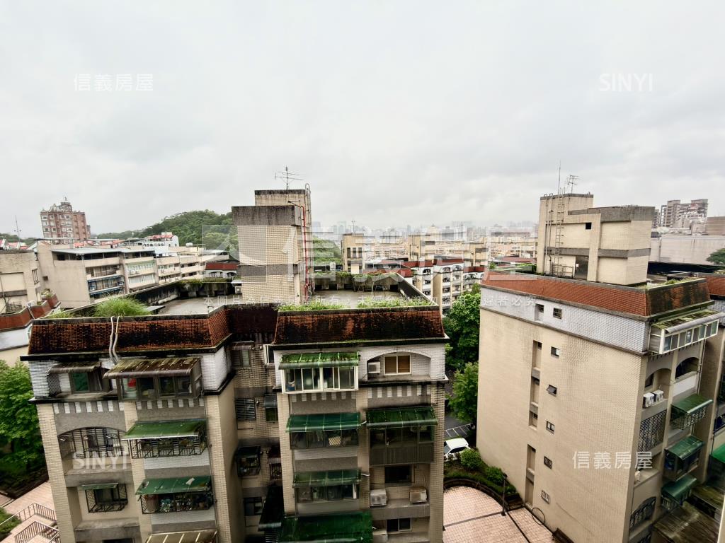 康寧天闊湖光山色邊間三房房屋室內格局與周邊環境