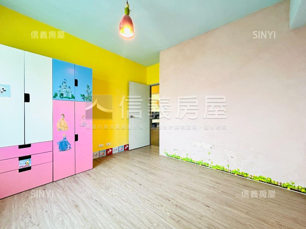 康寧天闊湖光山色邊間三房房屋室內格局與周邊環境