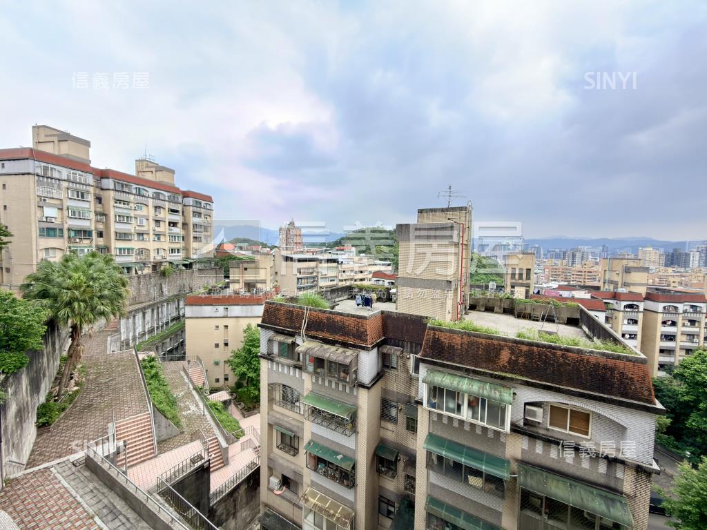 康寧天闊湖光山色邊間三房房屋室內格局與周邊環境