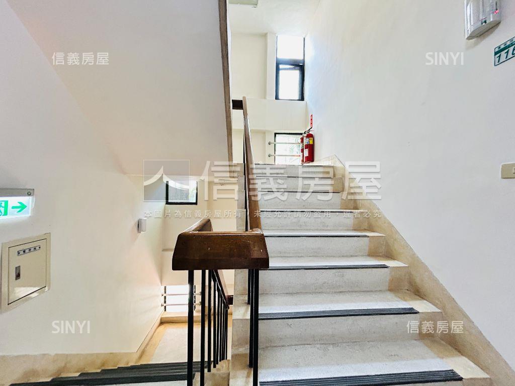 康寧天闊湖光山色邊間三房房屋室內格局與周邊環境