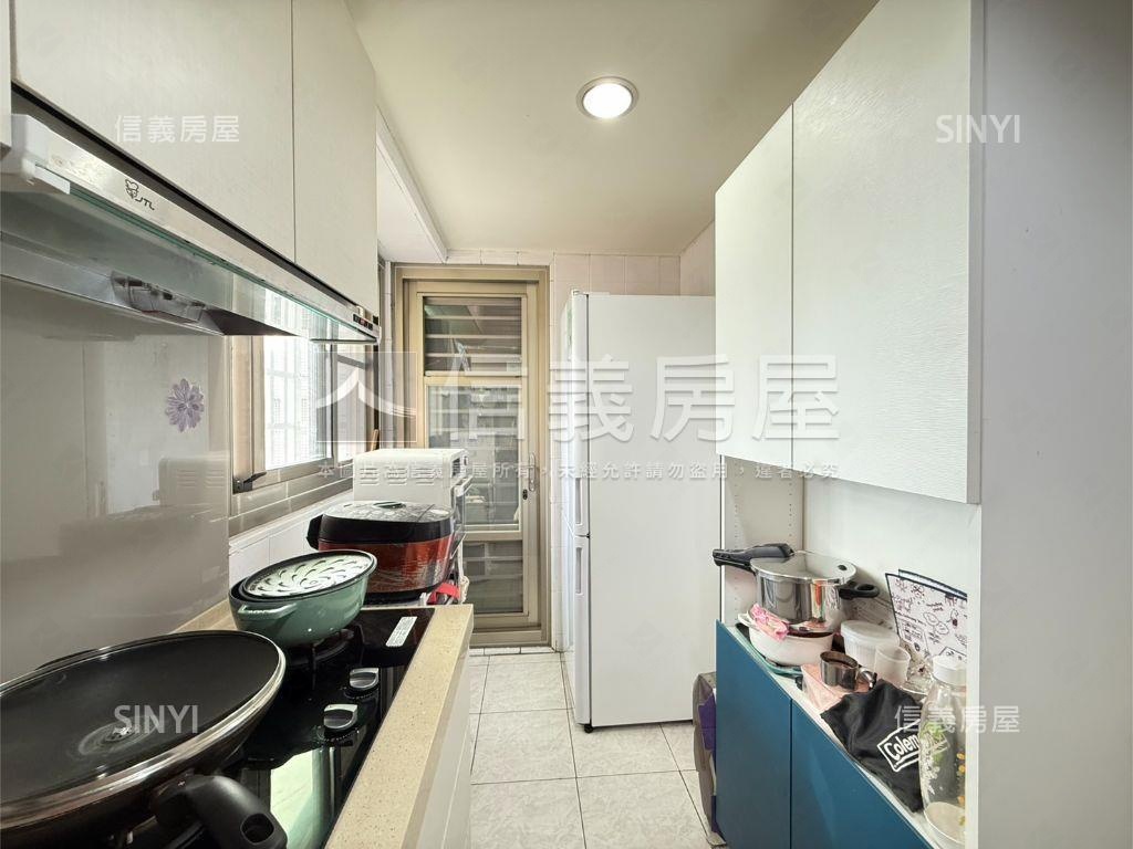 東區後甲學區大鵬景觀三房房屋室內格局與周邊環境