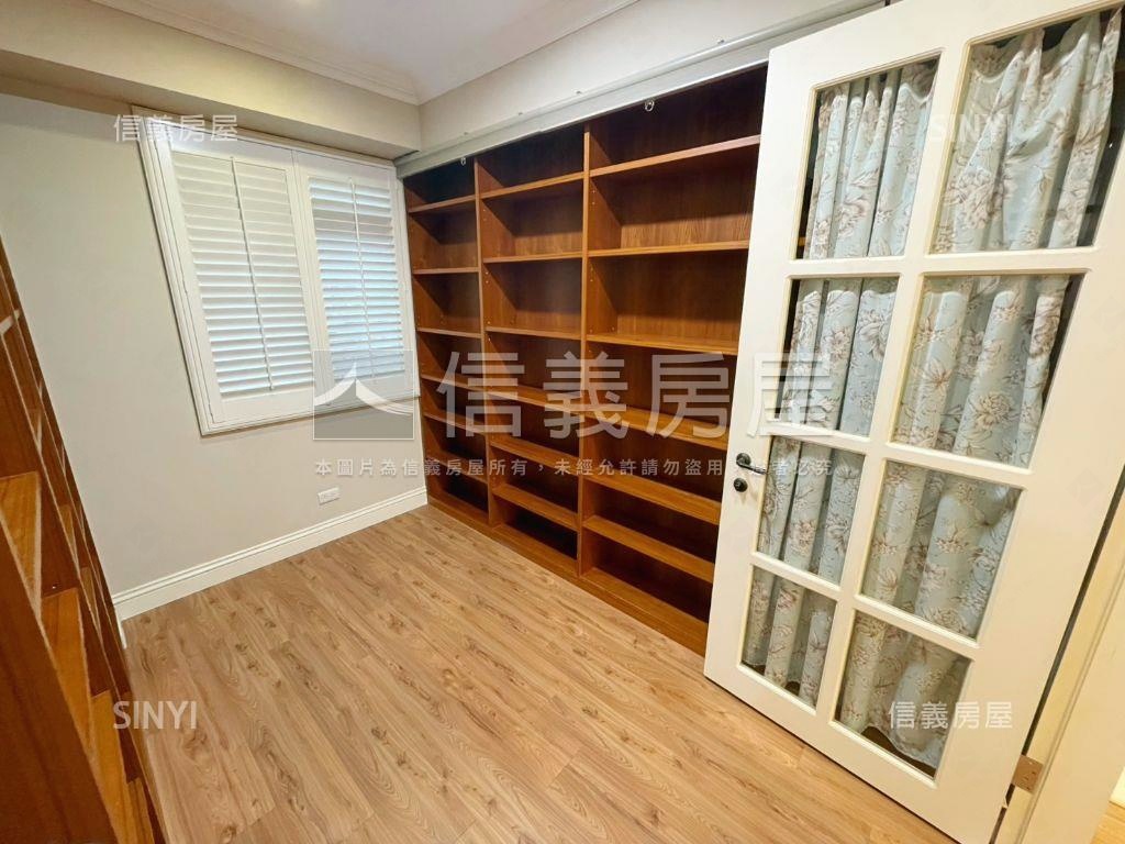 重陽富貴雅緻三房坡平車位房屋室內格局與周邊環境