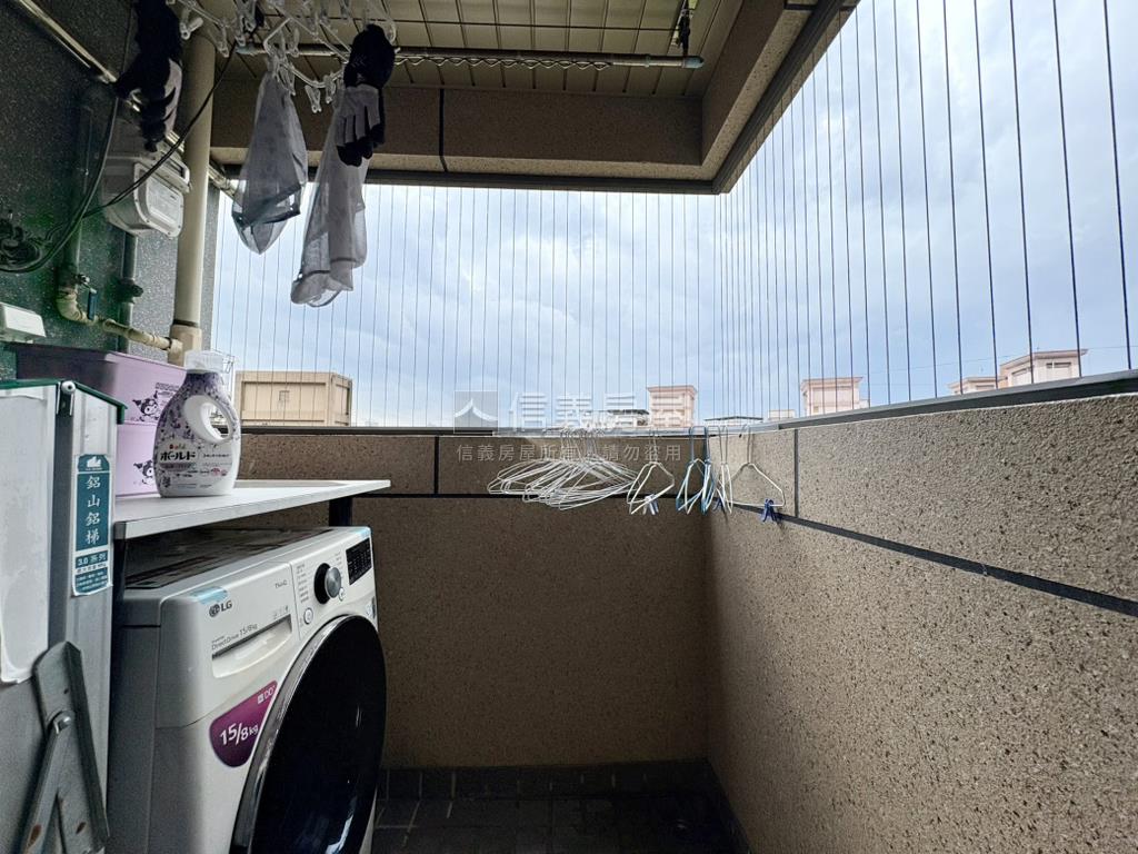里享國◎溫馨二房車位房屋室內格局與周邊環境