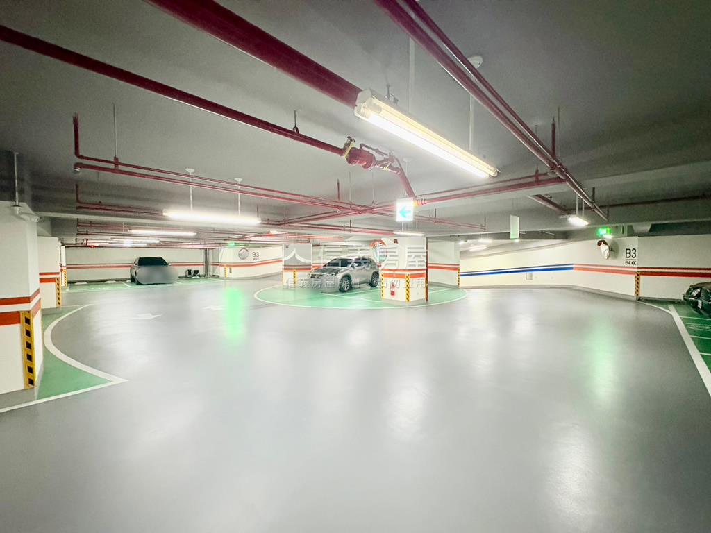里享國◎溫馨二房車位房屋室內格局與周邊環境