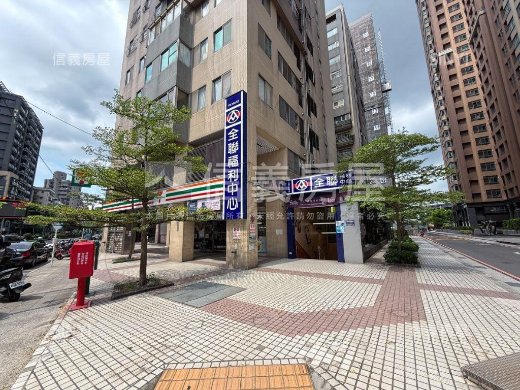 預售）新美齊河景次頂樓房屋室內格局與周邊環境