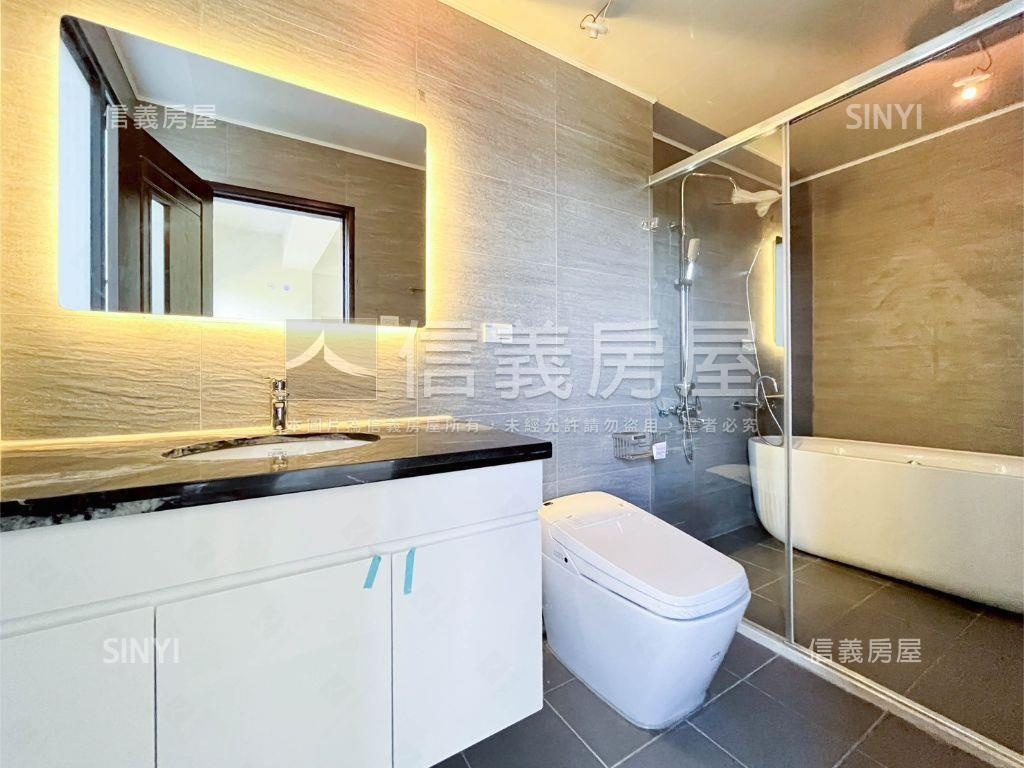 全新別墅前院停車房屋室內格局與周邊環境