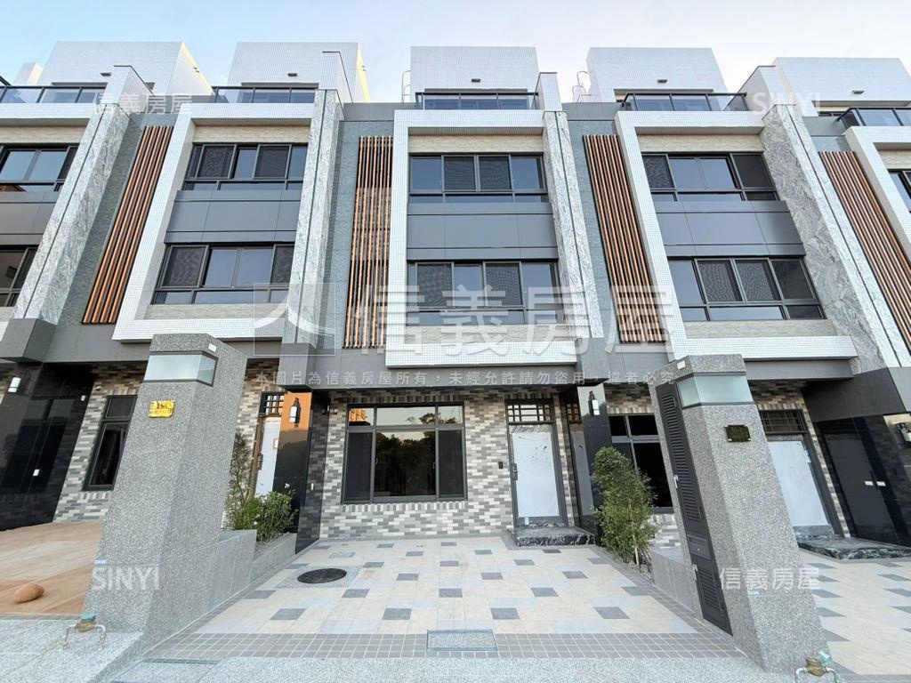 全新別墅前院停車房屋室內格局與周邊環境