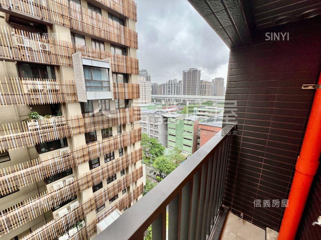 副都心全新交屋雙橡園三房房屋室內格局與周邊環境