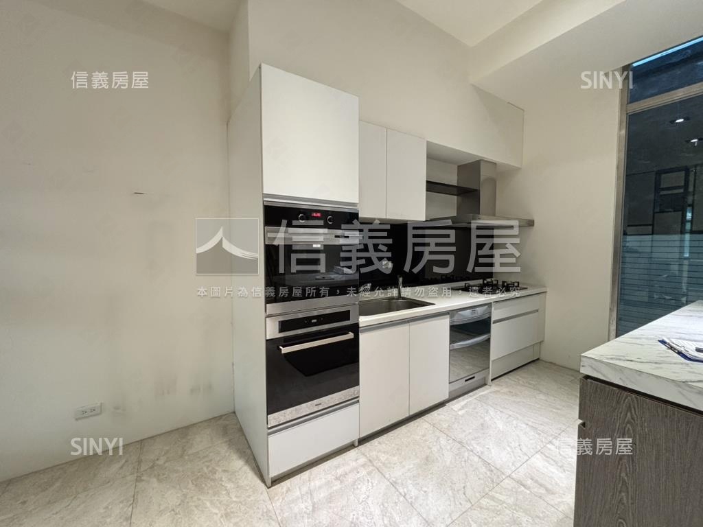 ＬＭ｜正路面寬輕奢別墅房屋室內格局與周邊環境