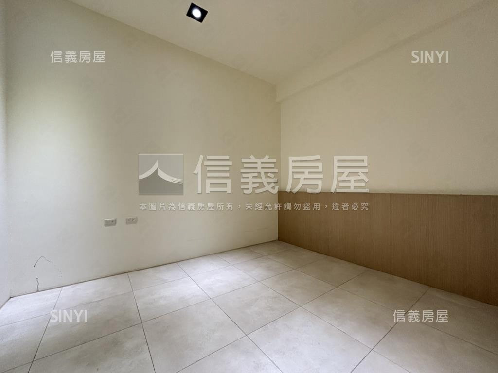 ＬＭ｜正路面寬輕奢別墅房屋室內格局與周邊環境