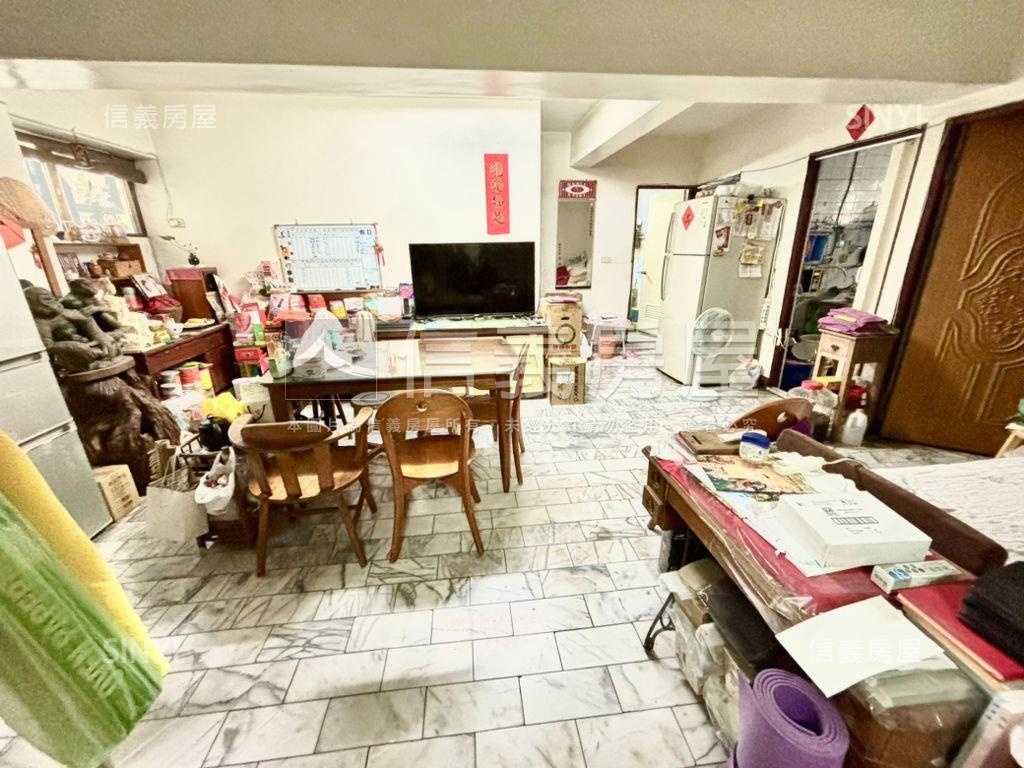 火車站旁電梯三房房屋室內格局與周邊環境