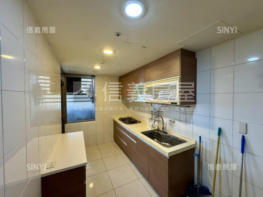 劍橋雅緻三房房屋室內格局與周邊環境
